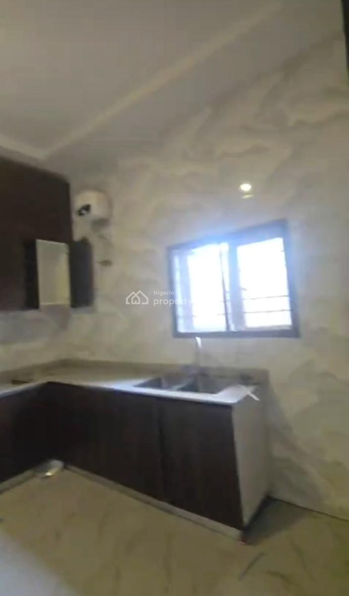 Standard, Spacious 2 Bedroom Apartment, Wuye, Abuja, Flat / Apartment for Rent