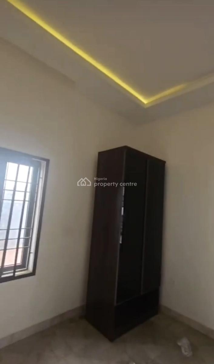 Standard, Spacious 2 Bedroom Apartment, Wuye, Abuja, Flat / Apartment for Rent