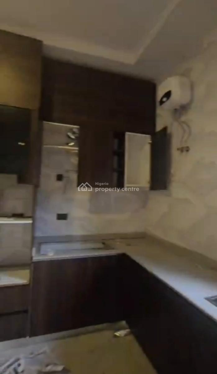Standard, Spacious 2 Bedroom Apartment, Wuye, Abuja, Flat / Apartment for Rent