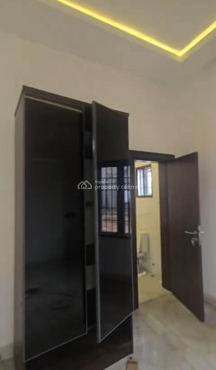 Standard, Spacious 2 Bedroom Apartment, Wuye, Abuja, Flat / Apartment for Rent