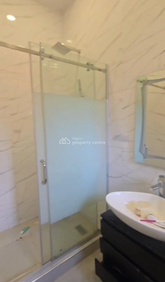 Standard, Spacious 2 Bedroom Apartment, Wuye, Abuja, Flat / Apartment for Rent