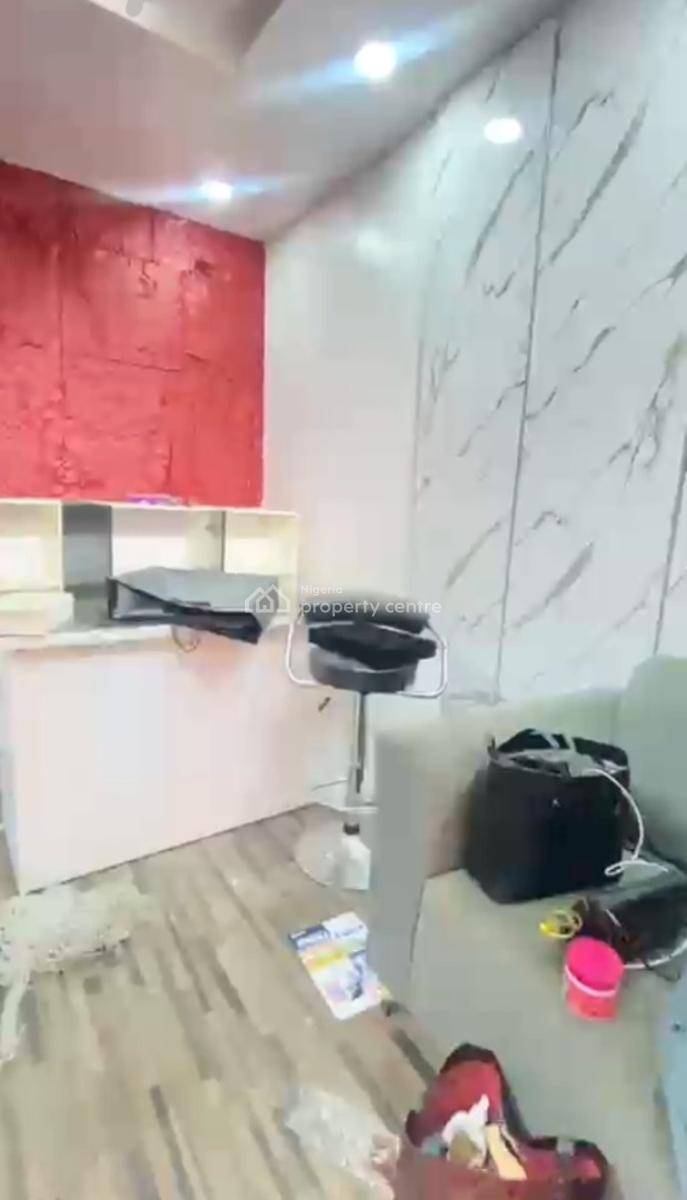 Shop/ Office Space on 1st Floor, Gwarinpa, Abuja, Commercial Property for Rent