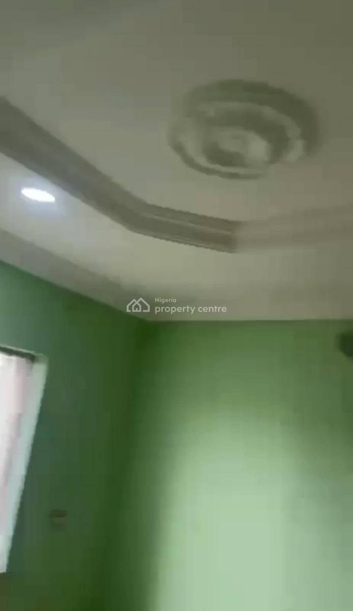 Relatively New 2 Bedroom Apartment Upflat, Gbagada Phase 1, Gbagada, Lagos, Flat / Apartment for Rent