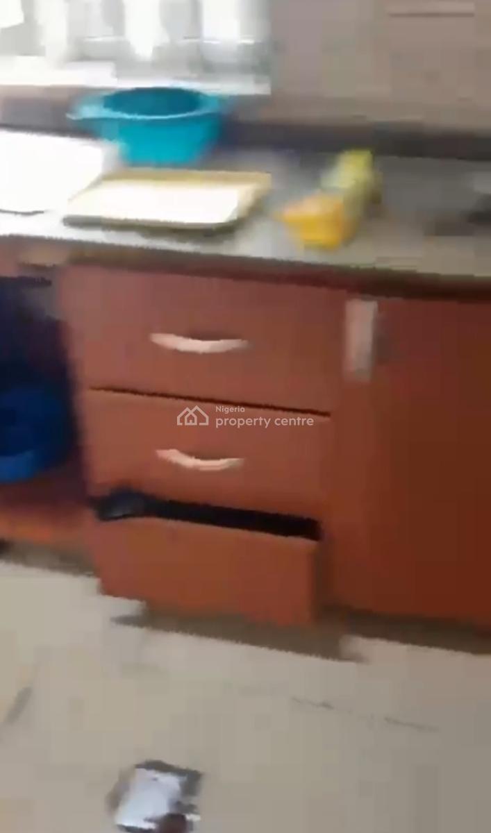 Relatively New 2 Bedroom Apartment Upflat, Gbagada Phase 1, Gbagada, Lagos, Flat / Apartment for Rent