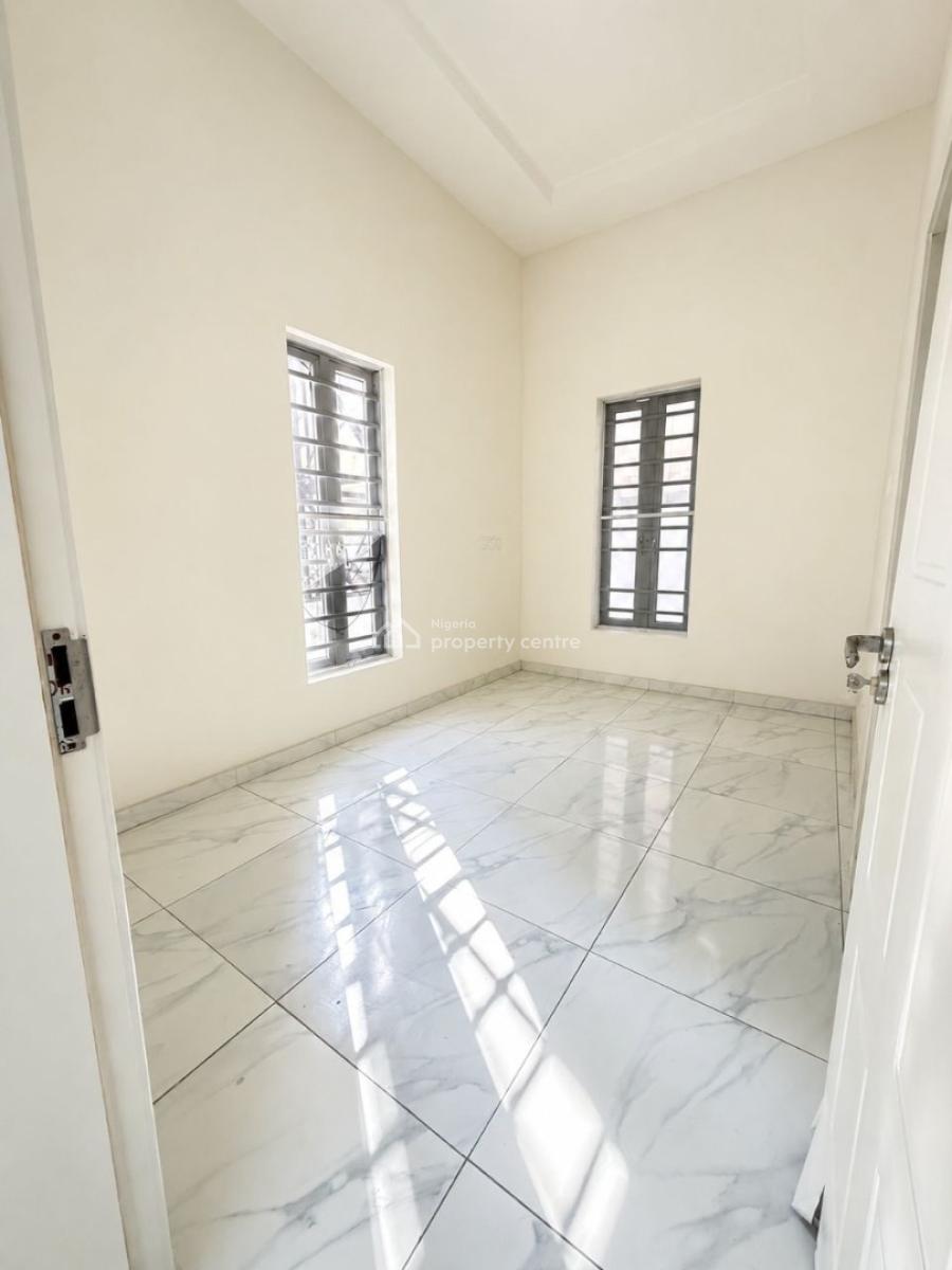 Upstairs Mini Flat at Osapa London., Osapa, Lekki, Lagos, Mini Flat (room and Parlour) for Rent