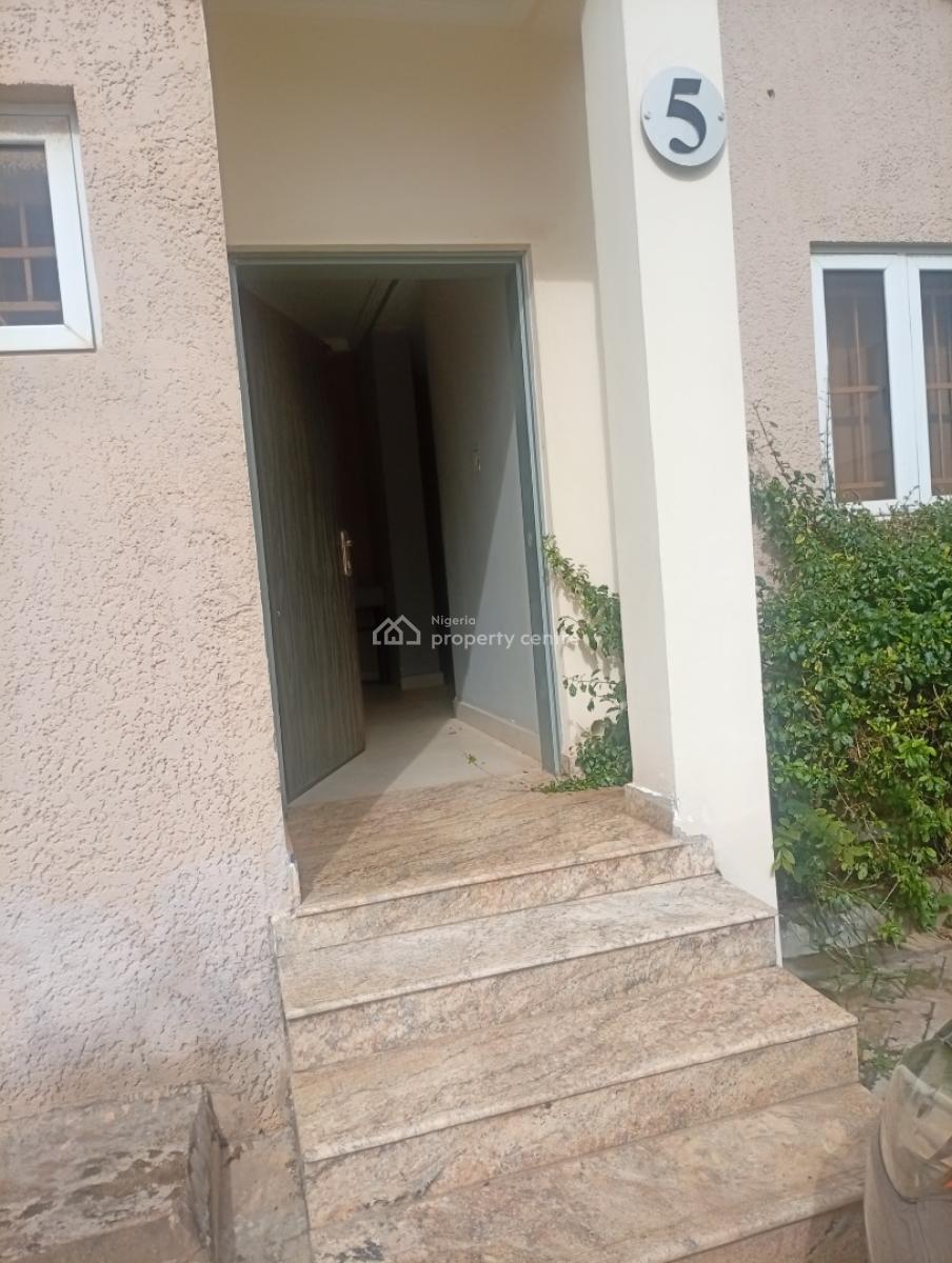 Tastefully Finished 4 Bedroom Terraced Duplex with a Bq, Guzape District, Abuja, Terraced Duplex for Sale