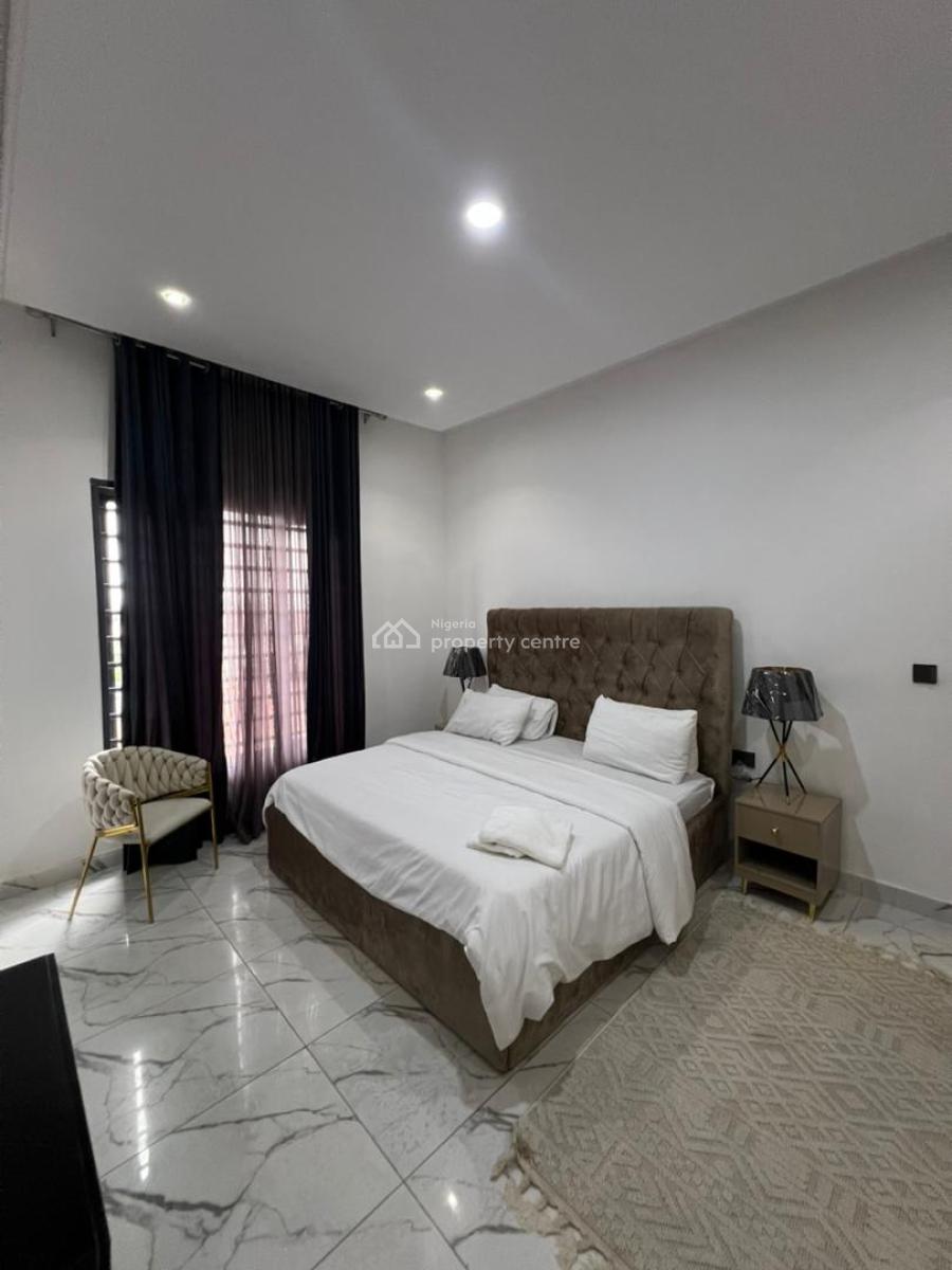 Luxuriously Built 2 Bedroom Apartment, Lekki Phase 1, Lekki, Lagos, Flat / Apartment for Sale