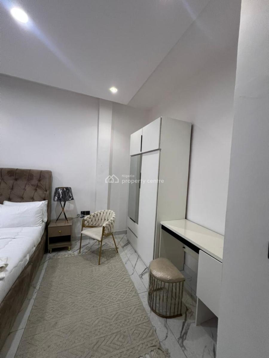 Luxuriously Built 2 Bedroom Apartment, Lekki Phase 1, Lekki, Lagos, Flat / Apartment for Sale