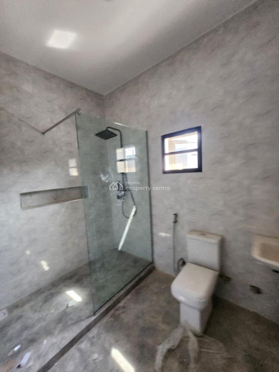 3 Bedroom Apartment, Airport Road Opposite River Park Estate, Lugbe District, Abuja, Flat / Apartment for Rent