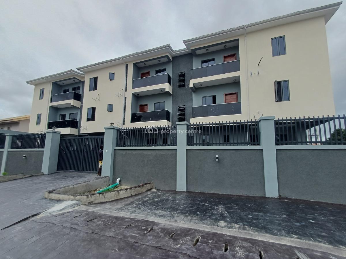 Newly Built 2bedroom Apartment, Off Admiralty Way, Lekki Phase 1, Lekki, Lagos, Flat / Apartment for Rent