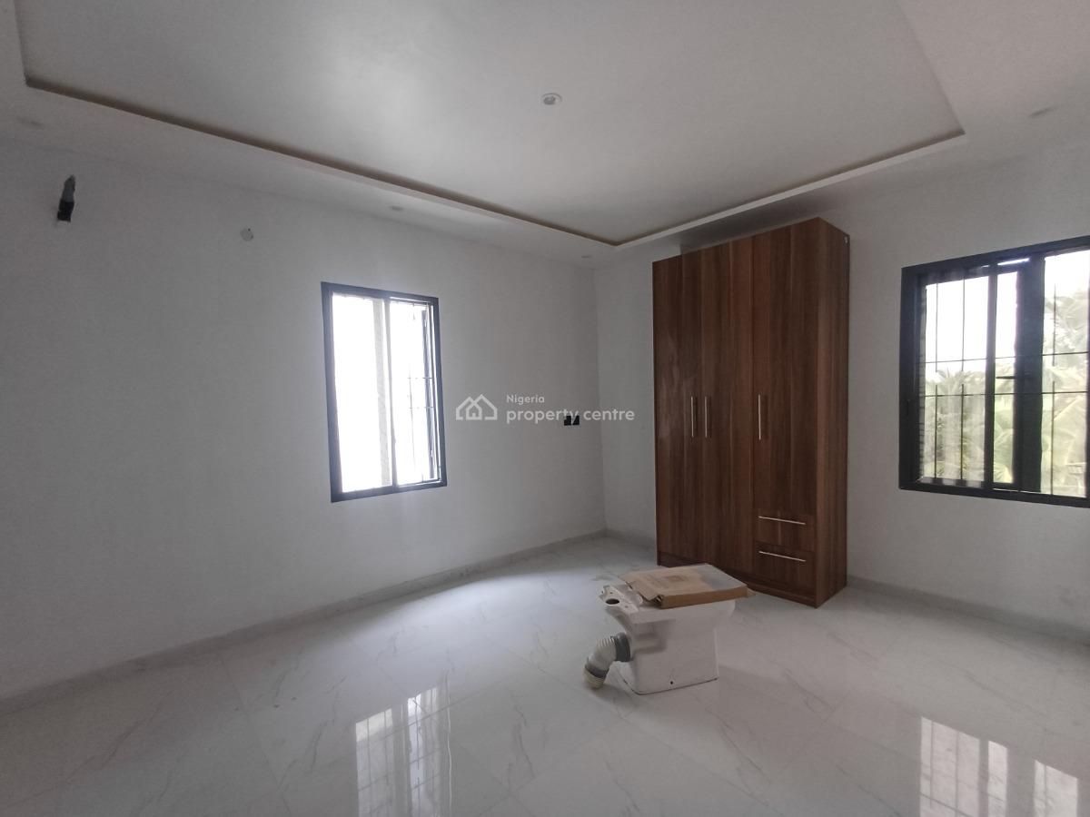 Newly Built 2bedroom Apartment, Off Admiralty Way, Lekki Phase 1, Lekki, Lagos, Flat / Apartment for Rent