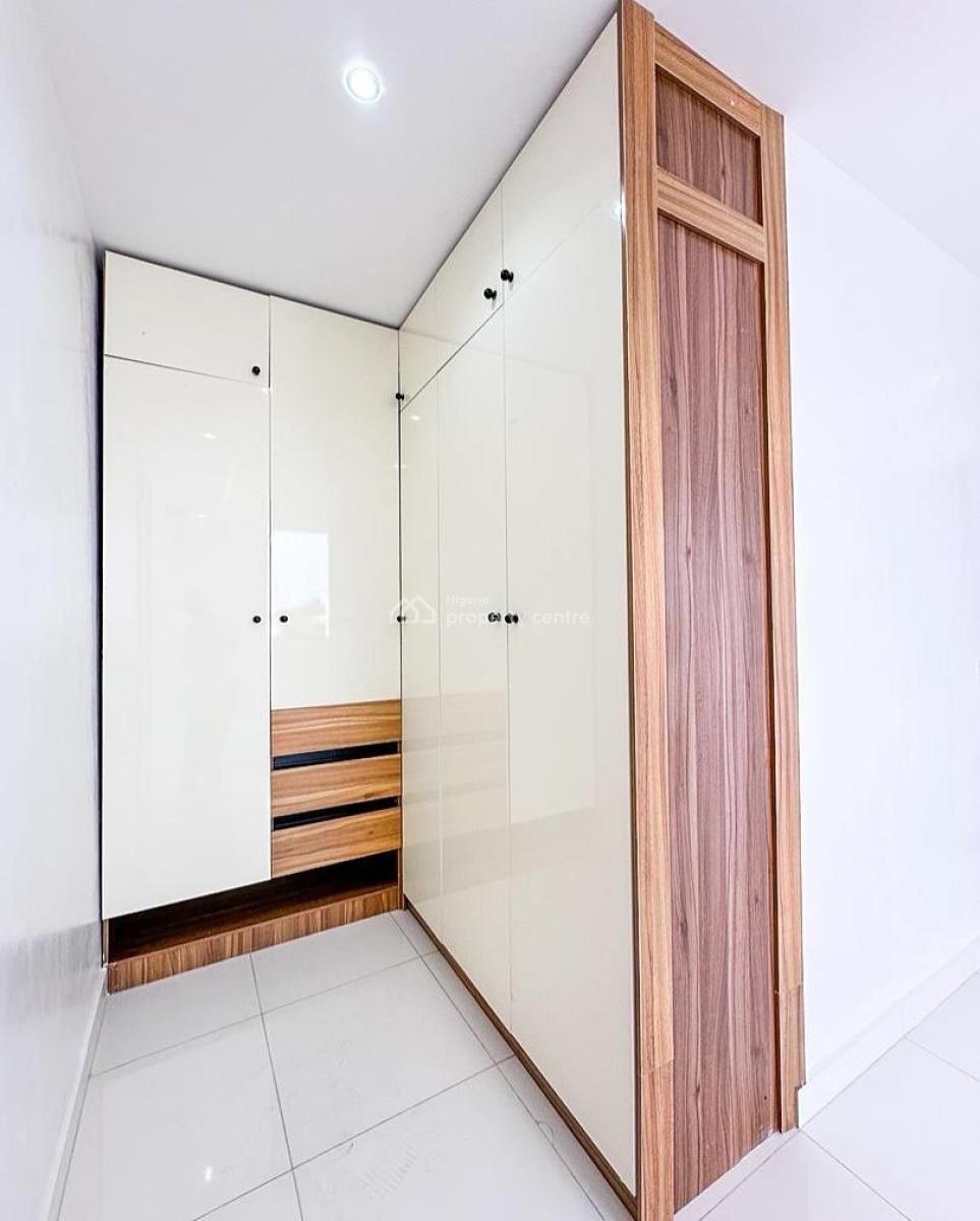 Fully Serviced 2 Bedroom Apartment, Oniru, Victoria Island (vi), Lagos, Flat / Apartment for Sale