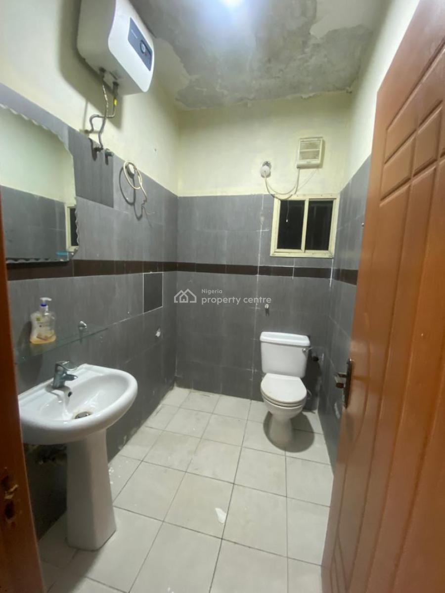 3bedroom Apartment, Lekki Phase 1 Right Hand Side, Lekki, Lagos, Flat / Apartment for Rent