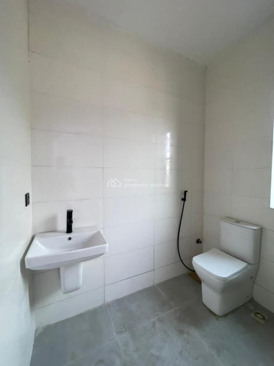 2 Bedrooms Luxury Apartments, Off Freedom Way, Lekki Phase 1, Lekki, Lagos, Flat / Apartment for Sale