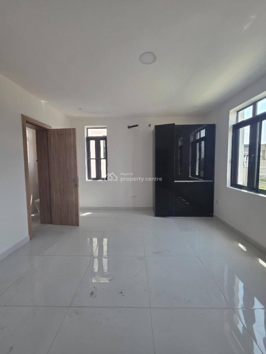 Luxury 2 Bedroom Apartment with Excellent Finishing, Seagate Estate on Spar Road, Ikate Elegushi, Lekki, Lagos, Flat / Apartment for Sale