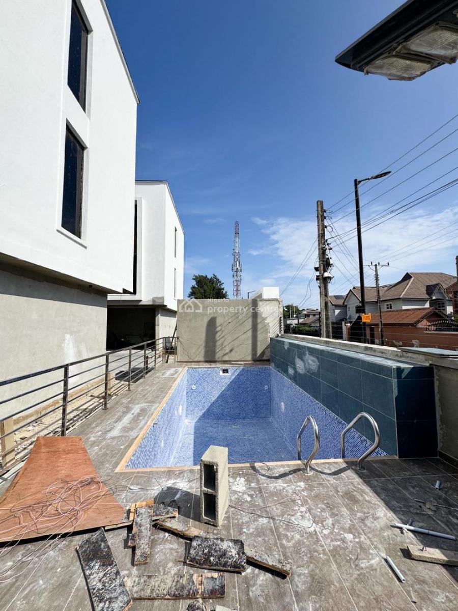 Exquisitely Built 4 Bedroom Terrace Duplex with Bq, Pool & Inverter, Lekki Phase 1, Lekki, Lagos, Terraced Duplex for Sale