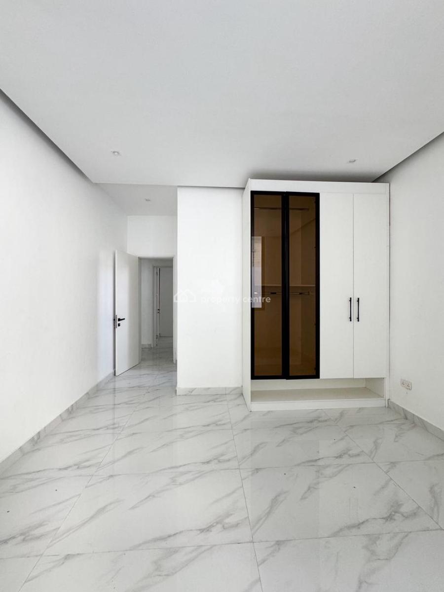 Extravagant 2 Bedroom Apartment with Pool, Gym and Elevator, Lekki Phase 1, Lekki, Lagos, Flat / Apartment for Sale