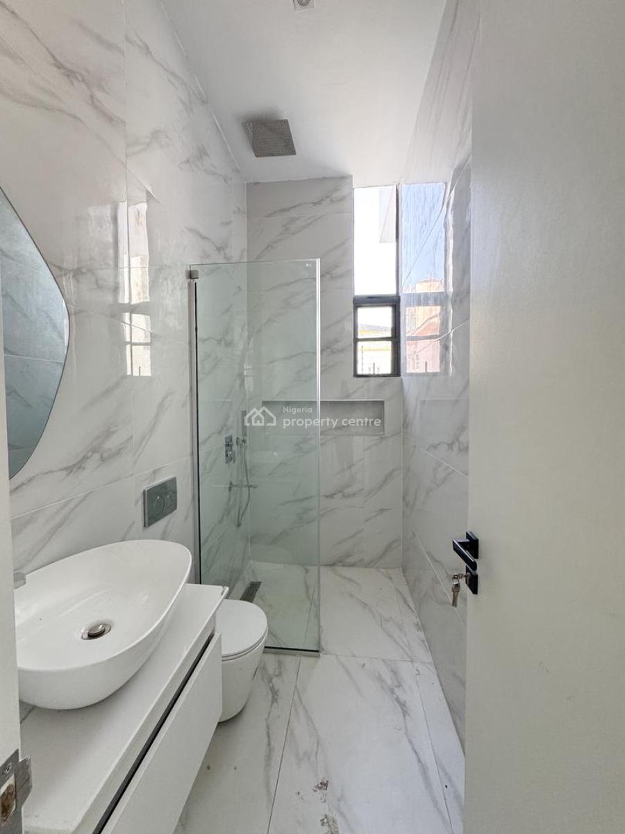 Extravagant 2 Bedroom Apartment with Pool, Gym and Elevator, Lekki Phase 1, Lekki, Lagos, Flat / Apartment for Sale