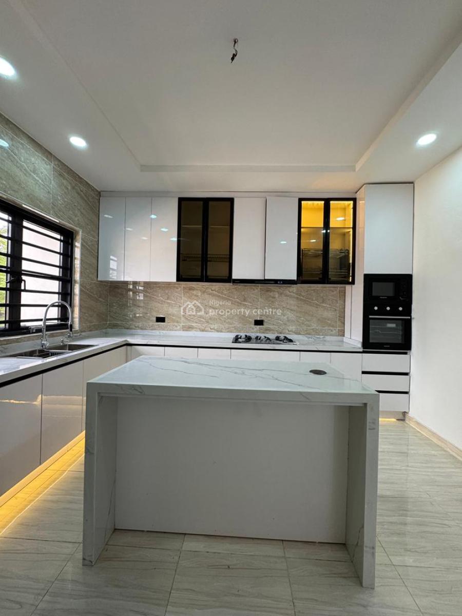 Extravagant 3 Bedroom Maisonette with Bq & Swimming Pool, Lekki Phase 1, Lekki, Lagos, House for Sale