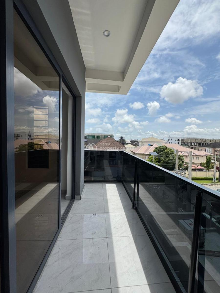 Extravagant 3 Bedroom Maisonette with Bq & Swimming Pool, Lekki Phase 1, Lekki, Lagos, House for Sale