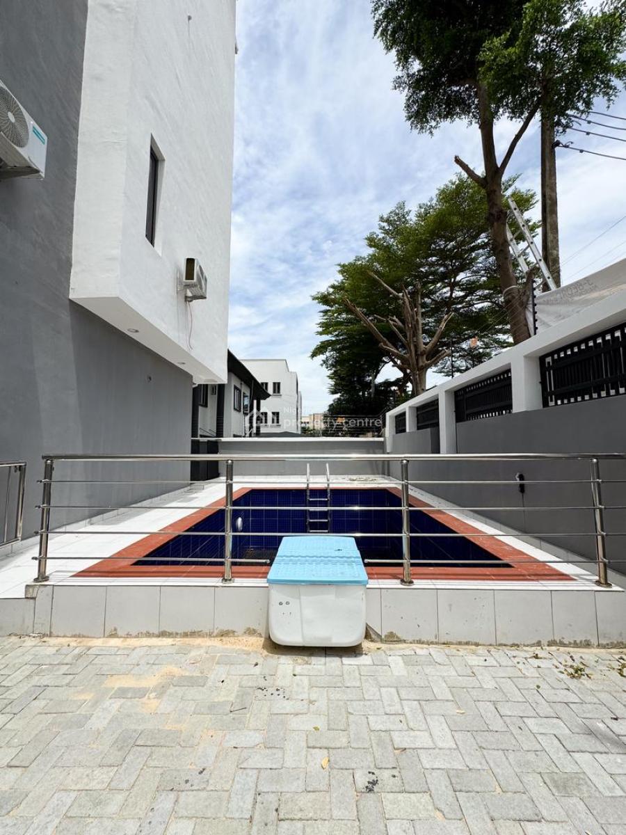 Extravagant 3 Bedroom Maisonette with Bq & Swimming Pool, Lekki Phase 1, Lekki, Lagos, House for Sale