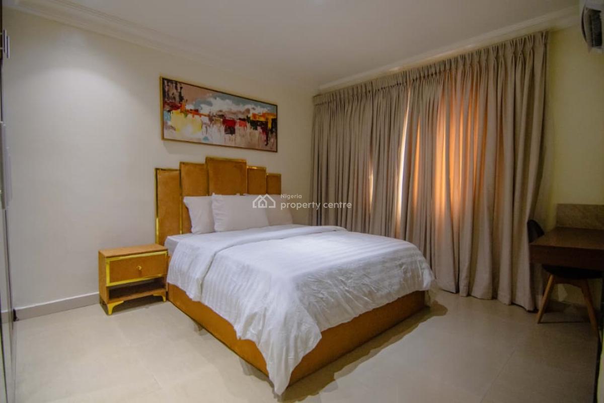 Beautifully Furnished 3-bedroom Luxury Apartment, Lekki Phase 1, Lekki, Lagos, Flat / Apartment Short Let
