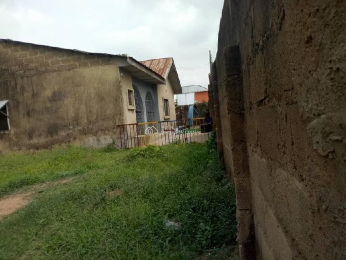 Detached Bungalow on a Large Piece of Land, Ojoo, Ibadan, Oyo, Detached Bungalow for Sale