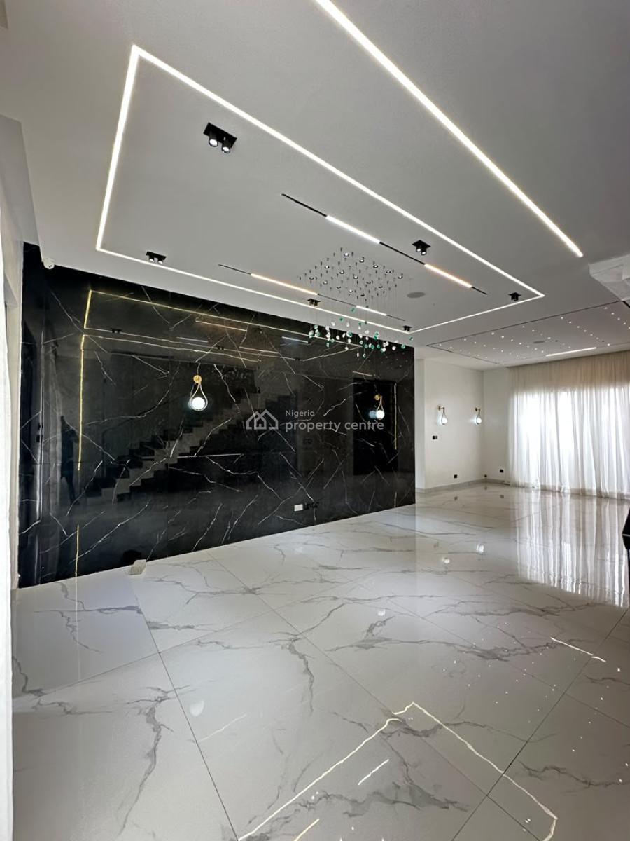 Spacious Luxury 5 Bedroom Terrace Duplex with Self Compound and Bq, Lekki Phase 1, Lekki, Lagos, Terraced Duplex for Sale