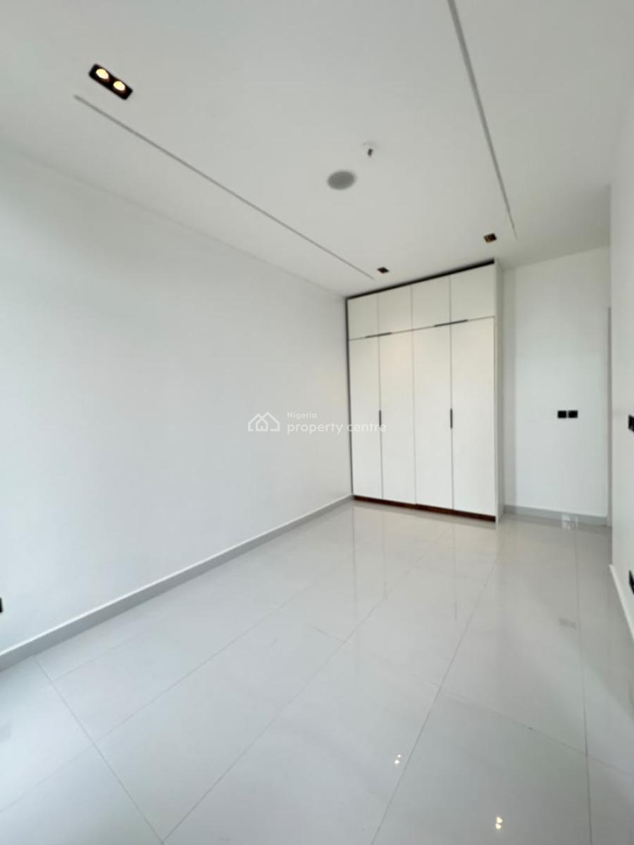 Spacious Luxury 5 Bedroom Terrace Duplex with Self Compound and Bq, Lekki Phase 1, Lekki, Lagos, Terraced Duplex for Sale