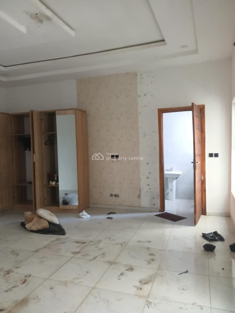 5 Bedroom Fully Detached Duplex with 2 Rooms Bq, Ologolo, Lekki, Lagos, Detached Duplex for Rent