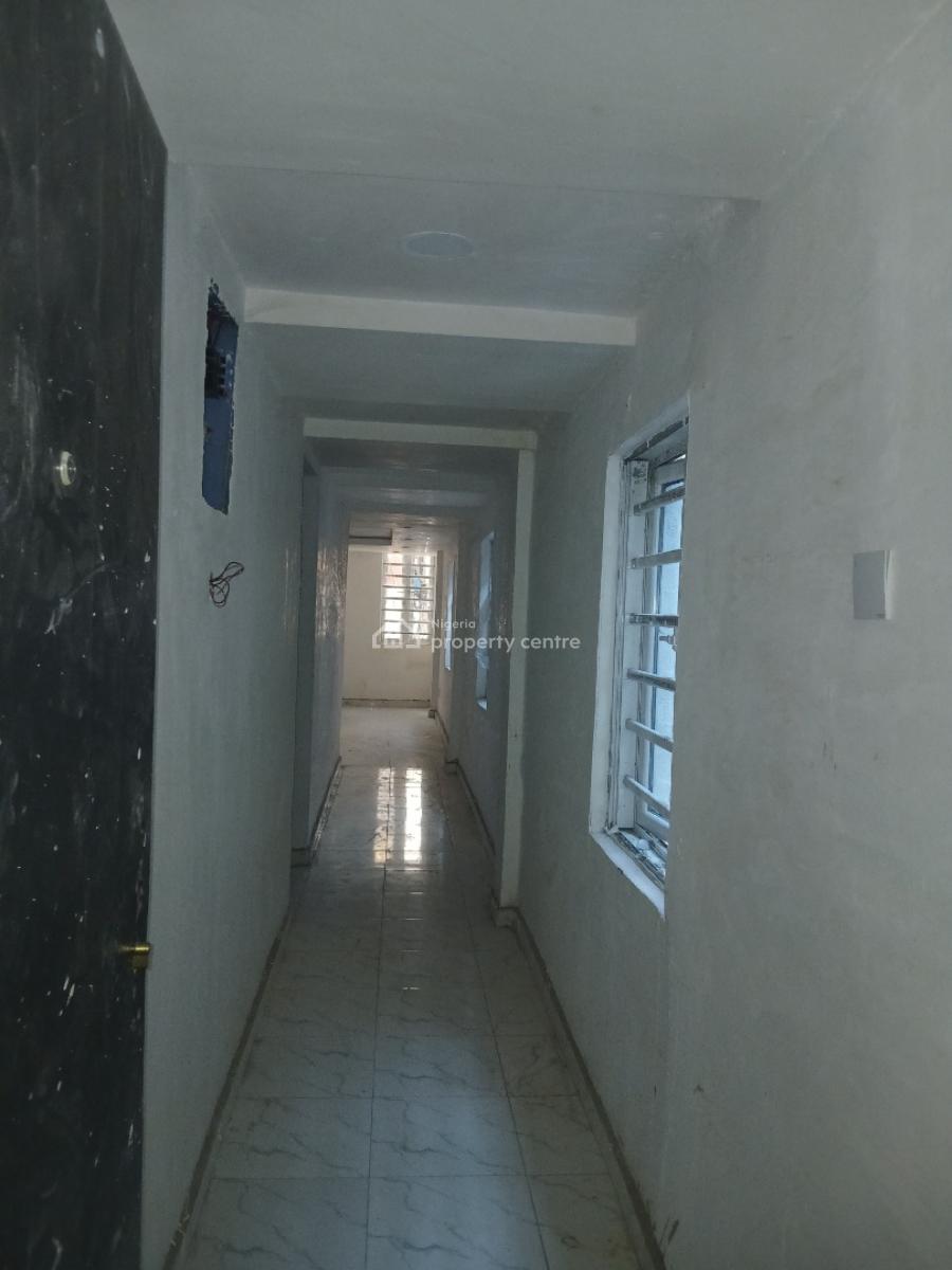 Lovely Fine 2 Bedroom, Yaba, Lagos, Flat / Apartment for Rent