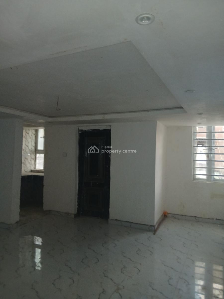 Lovely Fine 2 Bedroom, Yaba, Lagos, Flat / Apartment for Rent