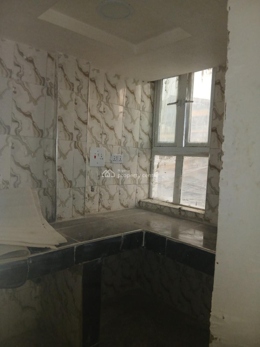 Lovely Fine 2 Bedroom, Yaba, Lagos, Flat / Apartment for Rent
