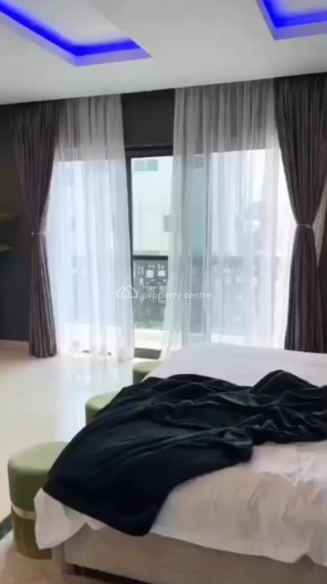 Alexia Beautiful 2 Bedroom with a Swimming Pool, a Gym and 4 Balconies, Lekki Phase 1, Lekki, Lagos, Flat / Apartment Short Let