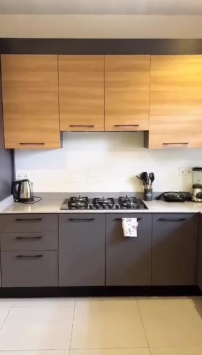 Alexia Beautiful 2 Bedroom with a Swimming Pool, a Gym and 4 Balconies, Lekki Phase 1, Lekki, Lagos, Flat / Apartment Short Let
