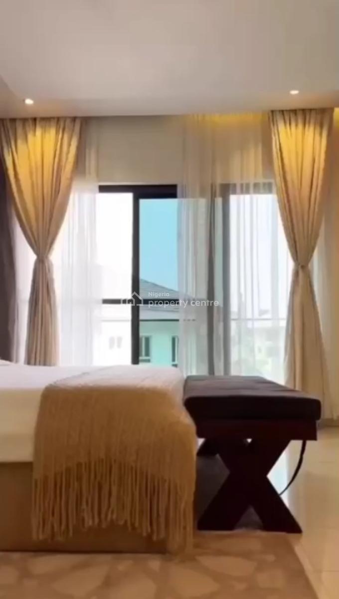 Alexia Beautiful 2 Bedroom with a Swimming Pool, a Gym and 4 Balconies, Lekki Phase 1, Lekki, Lagos, Flat / Apartment Short Let