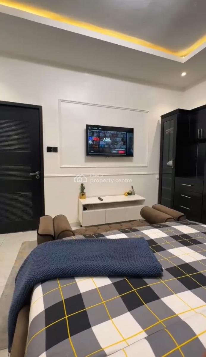 Smart Luxury Two Bedroom Apartment with   Swimming Pool and  Ps5, Lekki Phase 1, Lekki, Lagos, Flat / Apartment Short Let