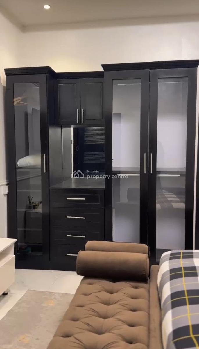 Smart Luxury Two Bedroom Apartment with   Swimming Pool and  Ps5, Lekki Phase 1, Lekki, Lagos, Flat / Apartment Short Let