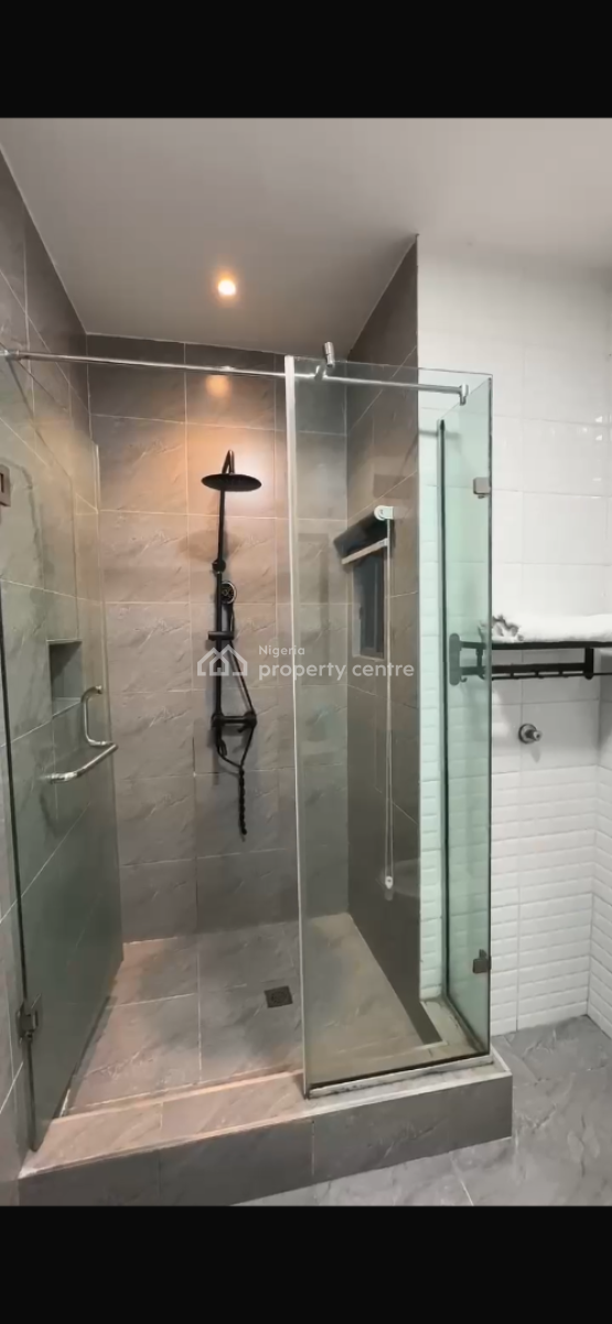 Smart Luxury Two Bedroom Apartment with   Swimming Pool and  Ps5, Lekki Phase 1, Lekki, Lagos, Flat / Apartment Short Let