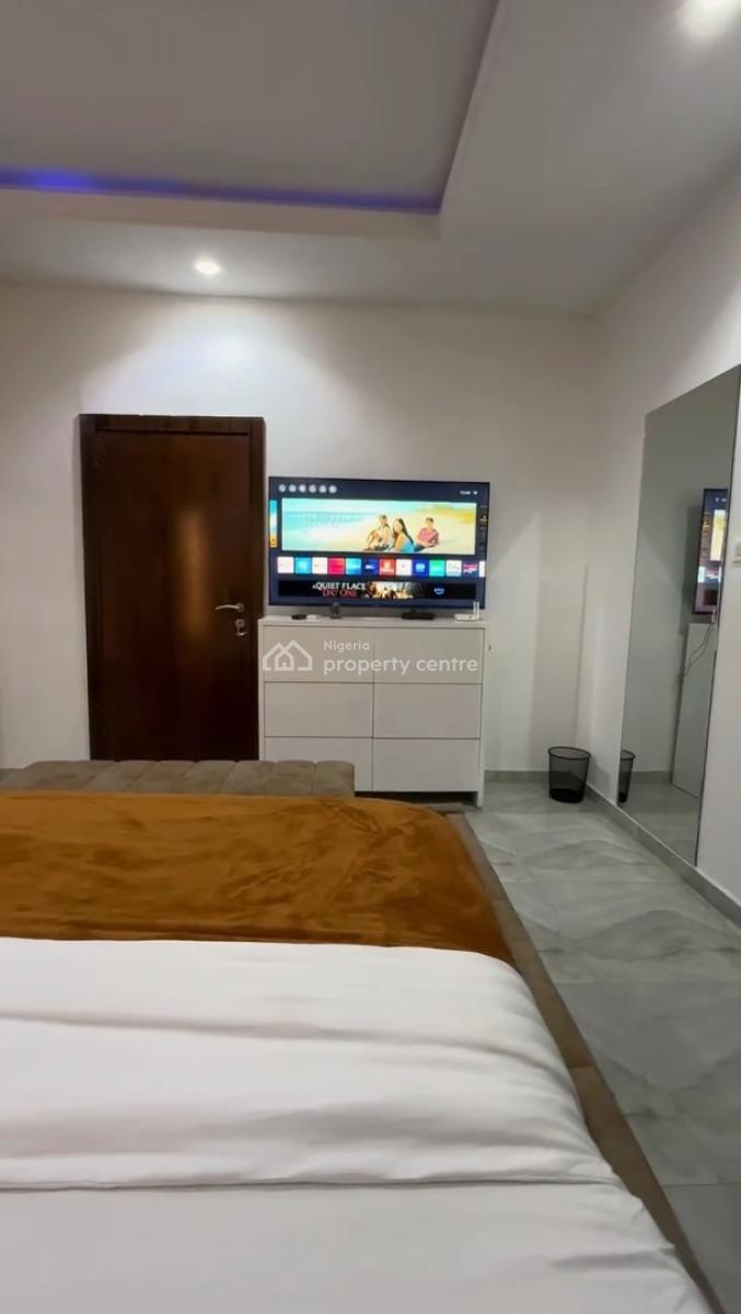 Spacious 2 Bedroom Apartments with Ps5 and Washing Machine, Lekki Phase 1, Lekki, Lagos, Flat / Apartment Short Let
