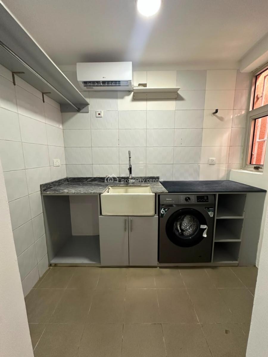 Well-maintained 3-bedroom Terrace Apartment with Bq, Ikoyi, Lagos, Flat / Apartment for Rent