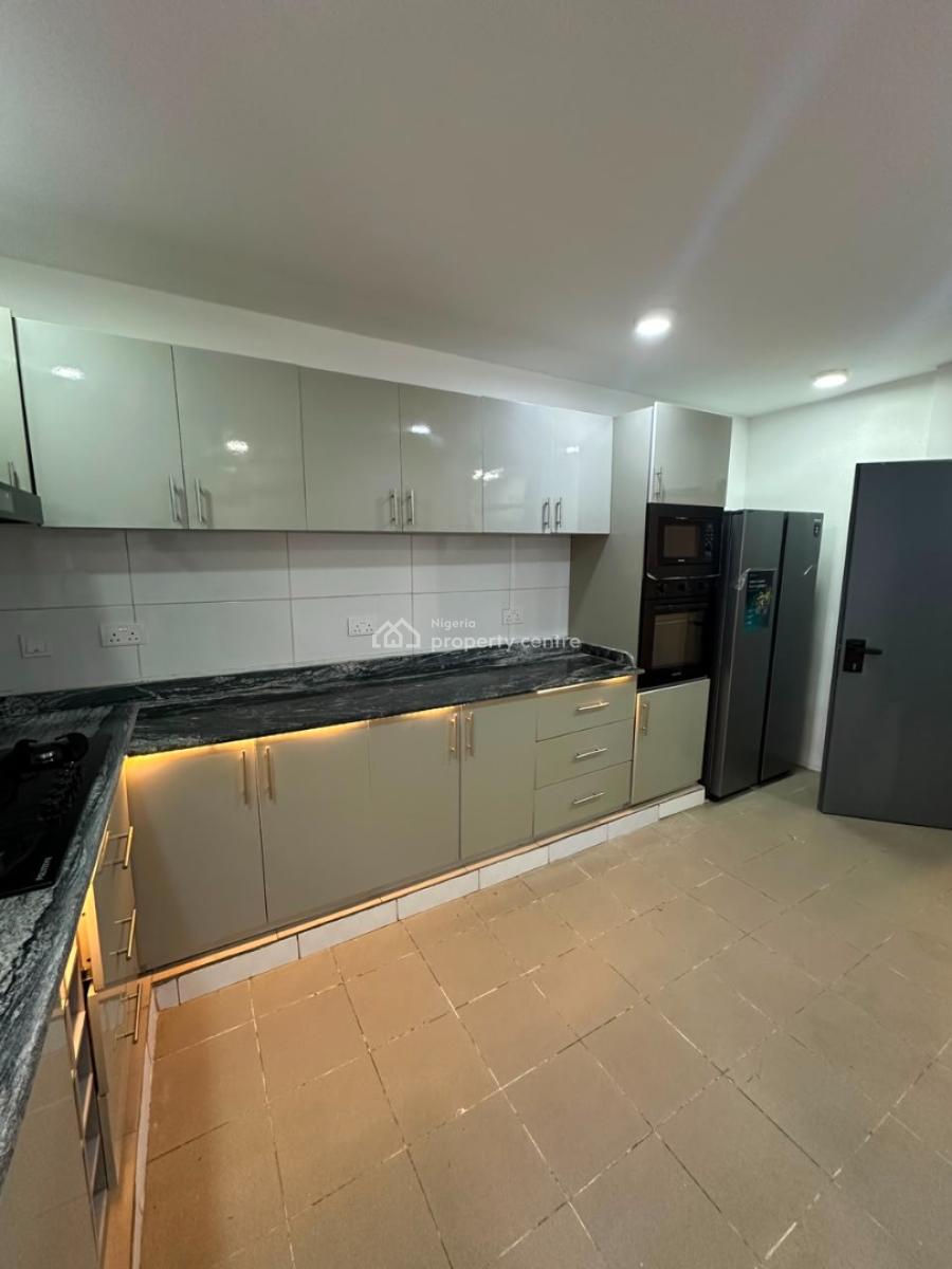 Well-maintained 3-bedroom Terrace Apartment with Bq, Ikoyi, Lagos, Flat / Apartment for Rent