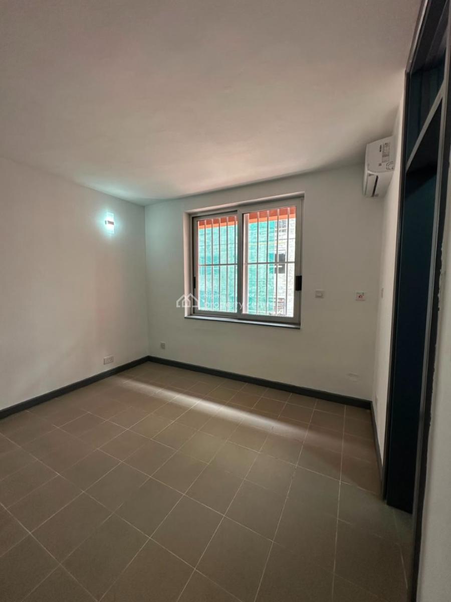 Well-maintained 3-bedroom Terrace Apartment with Bq, Ikoyi, Lagos, Flat / Apartment for Rent