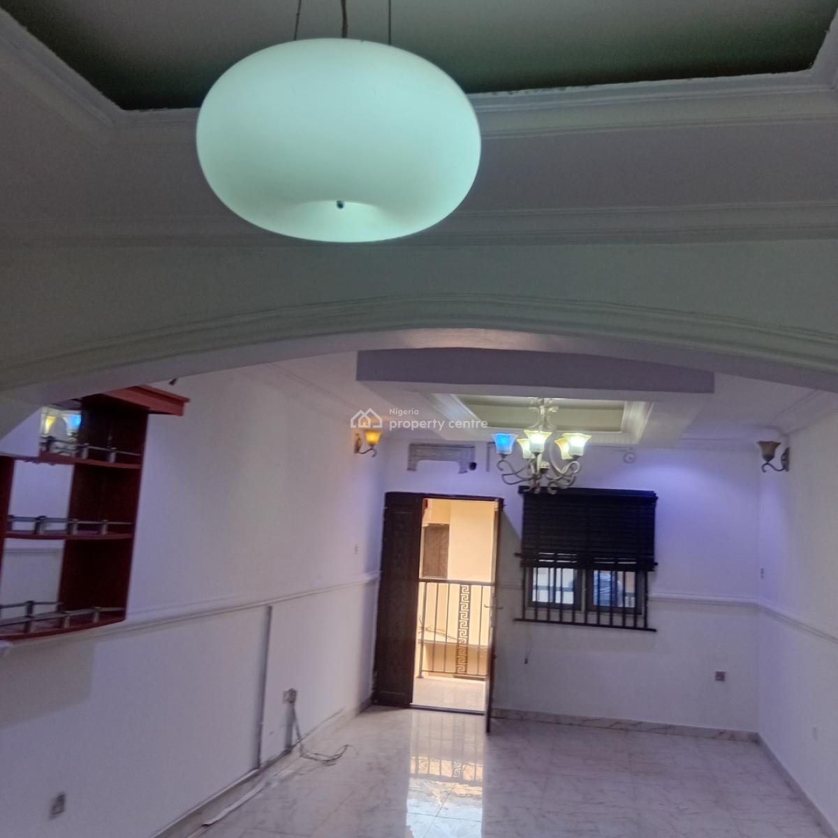 Luxurious Spacious 4bedroom Flat Upstairs, Unity Estate, Off Cooperative Villa Estate, Badore, Ajah, Lagos, Flat / Apartment for Rent