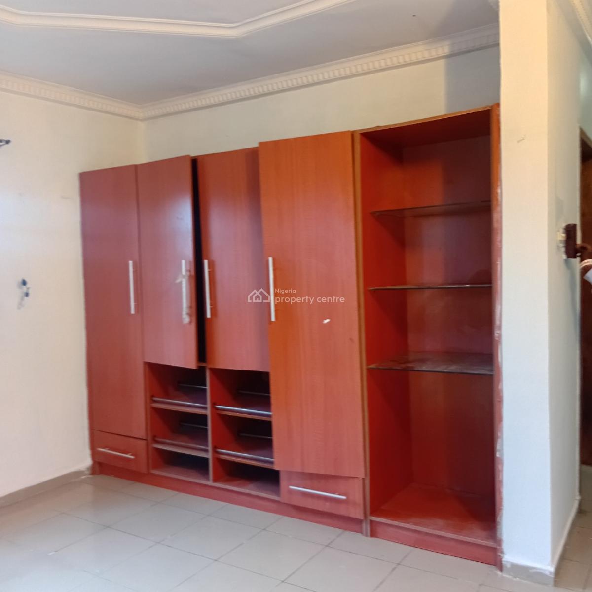 Luxurious Spacious 4bedroom Flat Upstairs, Unity Estate, Off Cooperative Villa Estate, Badore, Ajah, Lagos, Flat / Apartment for Rent