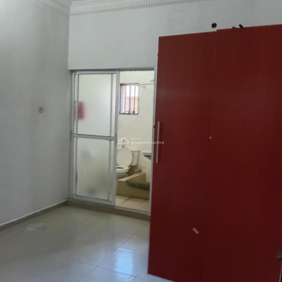 Luxurious Spacious 4bedroom Flat Upstairs, Unity Estate, Off Cooperative Villa Estate, Badore, Ajah, Lagos, Flat / Apartment for Rent