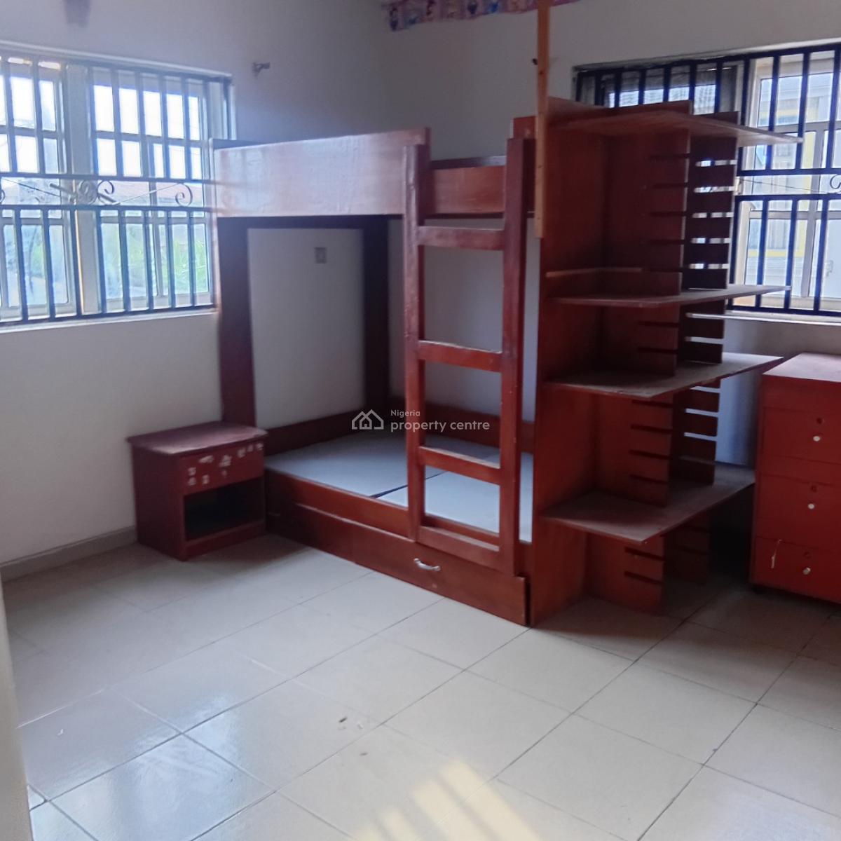 Luxurious Spacious 4bedroom Flat Upstairs, Unity Estate, Off Cooperative Villa Estate, Badore, Ajah, Lagos, Flat / Apartment for Rent