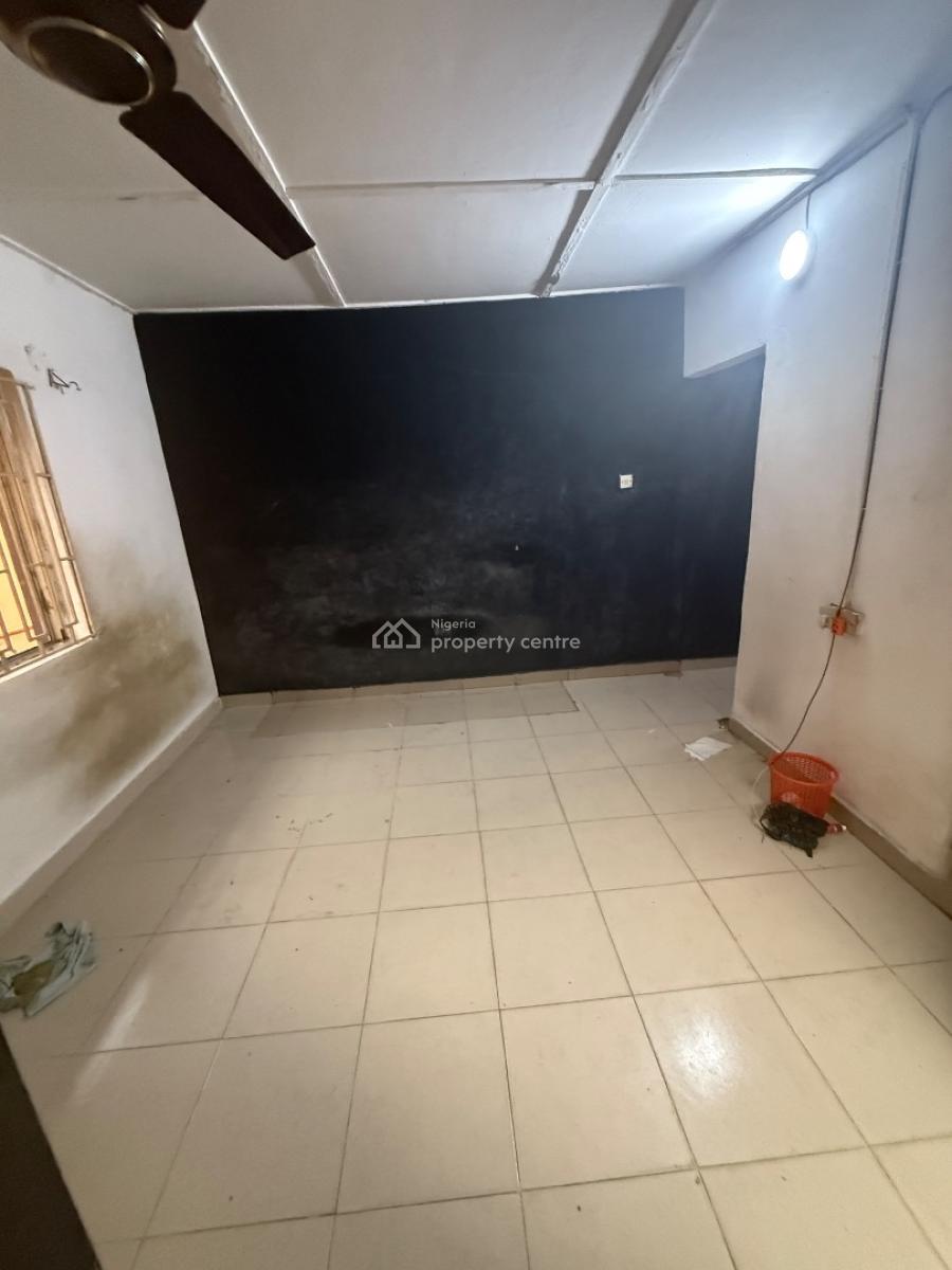 Lovely Roomself Contain Off Bode Thomas, Surulere, Bode Thomas, Surulere, Lagos, Flat / Apartment for Rent