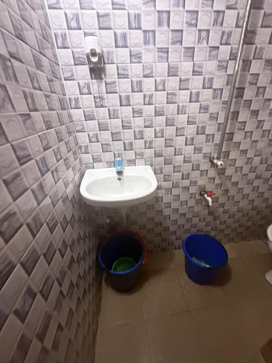 Lovely Roomself Contain Off Bode Thomas, Surulere, Bode Thomas, Surulere, Lagos, Flat / Apartment for Rent