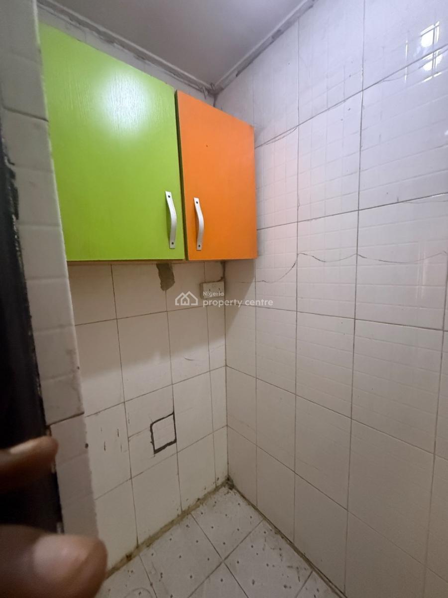Lovely Roomself Contain Off Bode Thomas, Surulere, Bode Thomas, Surulere, Lagos, Flat / Apartment for Rent